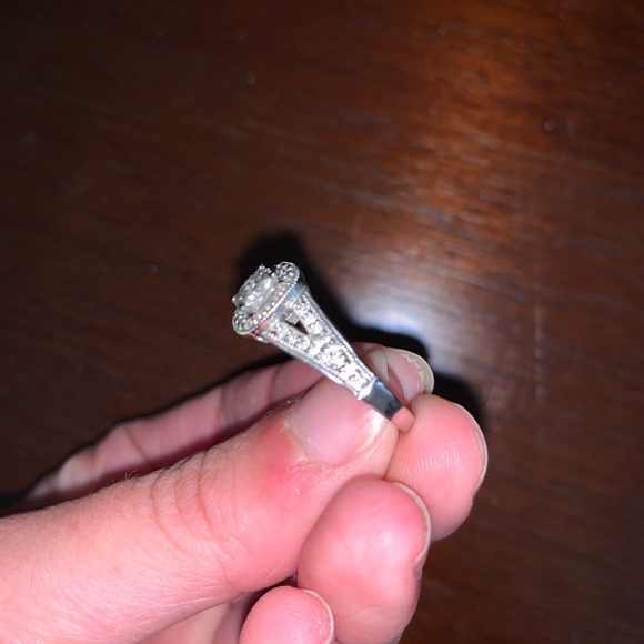 Diamond Engagement Ring - Picture 7 of 8